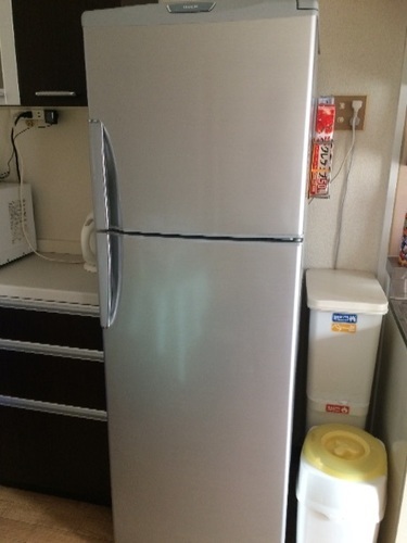 HITACHI 冷蔵庫  230L 交渉中です★