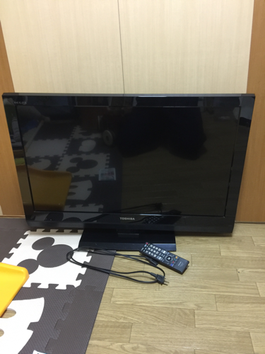 東芝 32型テレビ　12年製