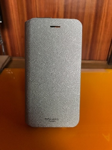 値段下げ! 新品! iPhone7plus グラマス 手帳型レザーケース シルバー