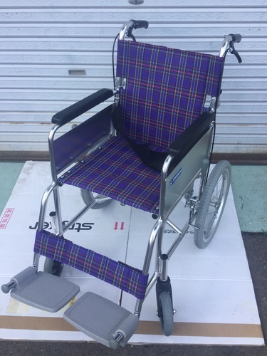 極美品【カワムラサイクル】アルミ製 介助式 車いす KA302SB・使用短い美車です♪