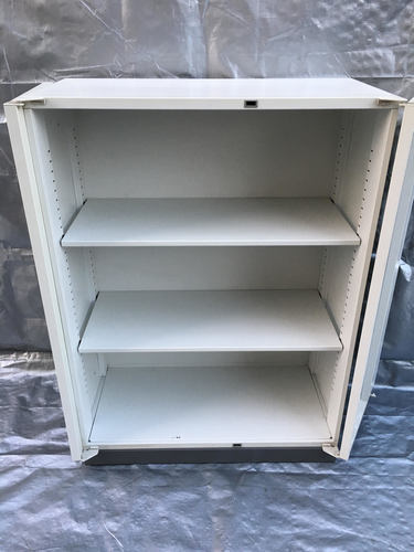 PLUS 3人用スチールロッカ― 鍵なしサビ有り 格安！幅90 高179cm 3連