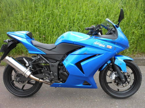 札幌！カワサキ　NINJA２５０　美車☆交換　下取り 札幌！カワサキ NINJA250R 低走行 美車☆自保30年5月 交換 下取り