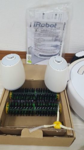 中古】iRobot Roomba 自動掃除機　ルンバ 530 白色 〈換えブラシ付き〉