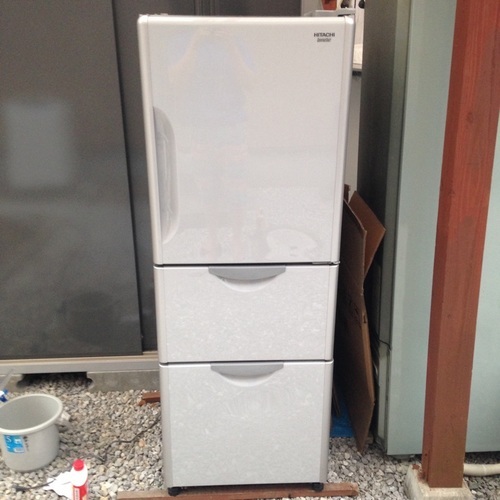 3ドア冷凍冷蔵庫　日立インバーター搭載265L 右開き　13年製　中古品　早い者勝ち！
