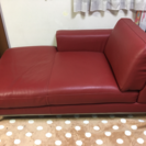 美品  赤いソファー