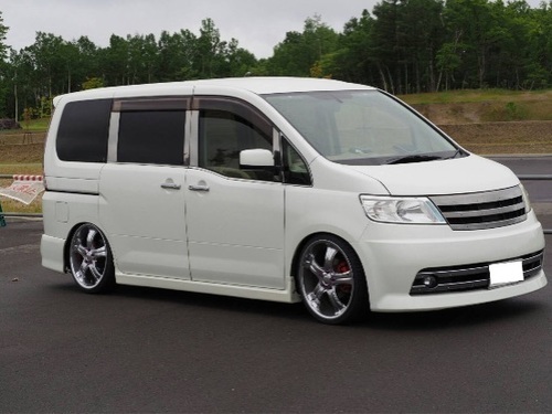 値下げ再投稿 カスタム多数 25セレナ 4wd かずやん 札幌のセレナの中古車 ジモティー