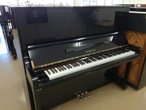 YAMAHA　中古ピアノ　U30BL