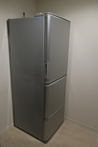 ★商談中★【保証付】2014年製 ファミリータイプ冷蔵庫 (350L/どっちもドア)