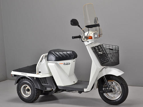 モト☆バリュー【赤山】　ジャイロＵＰ 2スト 幅広い用途の三輪車
