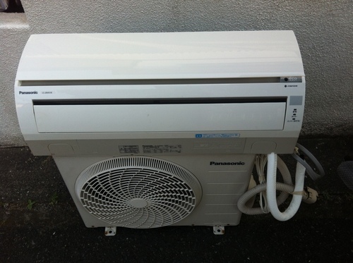 パナソニック１０畳～１２畳用エアコンお掃除機能付き！！