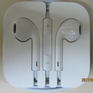 Apple Earpods with Remote and Mi...