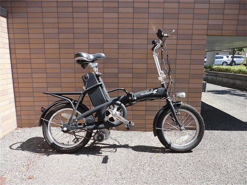 【美品】１６インチ折り畳み電動アシスト自転車 ブラック