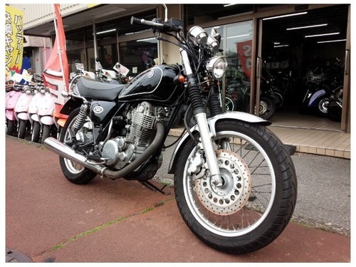 ヤマハ NO.1405 SR400 空冷4サイクル単気筒エンジン ライト ウインカー テールランプ ☆彡