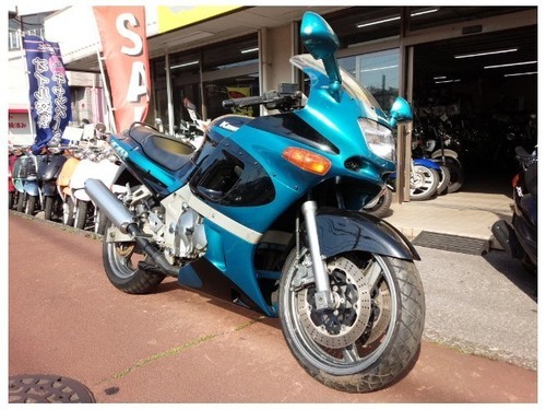 ご成約ありがとうございます。 NO.1436 ZZR400 水冷4サイクル4気筒400CC フルノーマル ☆彡