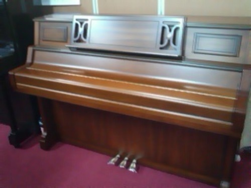 ヤマハ L101 ピアノ
