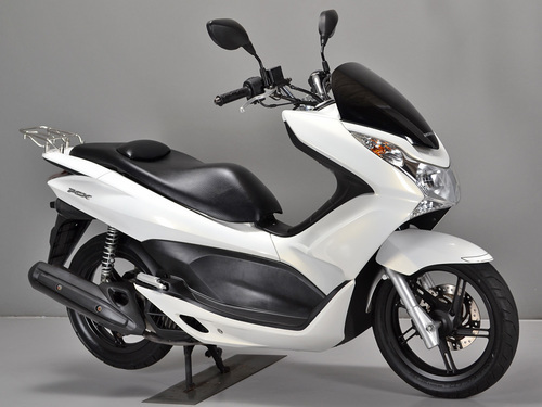 モト☆バリュー【赤山】 PCX125 パールホワイト 6493kmの低走行