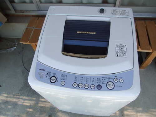 中古洗濯機 東芝7㎏洗い　大変綺麗な品です。