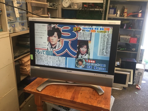 シャープ   32インチテレビ