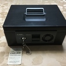 カール事務器 キャッシュボックス グレー CB-8500-D 金...