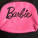 【引き取り希望】　Barbie　ポーチ　美品