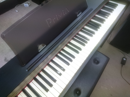 春夏新作モデル 入荷情報　　カシオ　PX-730BK 　2011製 鍵盤楽器、ピアノ