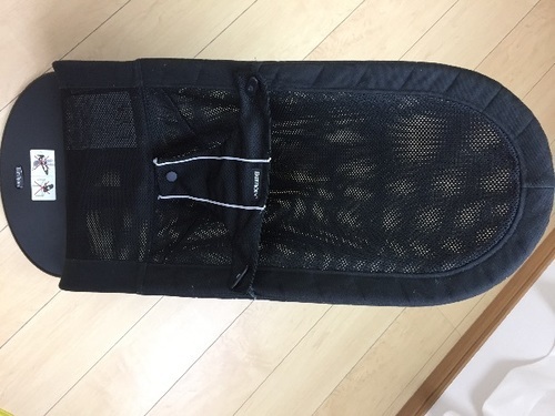 ベビービョルンバウンサー★黒のメッシュタイプ