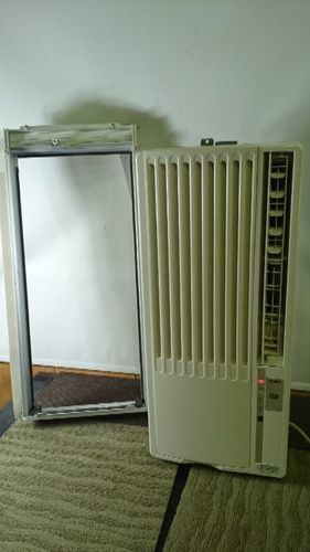 ハイアール 2012年式 窓用エアコン 冷房専用 送料込みで15000円