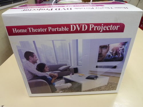 J114　DVDプレーヤー搭載 一体型プロジェクター FF-5540 レッド 2014年製