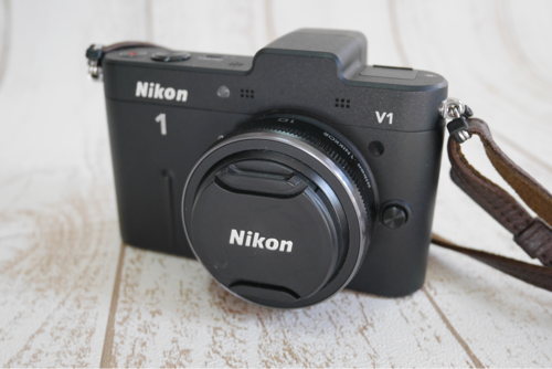 【美品！付属品多数！革ストラップ付き！】Nikon ニコン V1 レンズキット