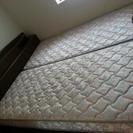 フランスベッド社製 クイーンベッド(ランプ、引き出し収納つき)