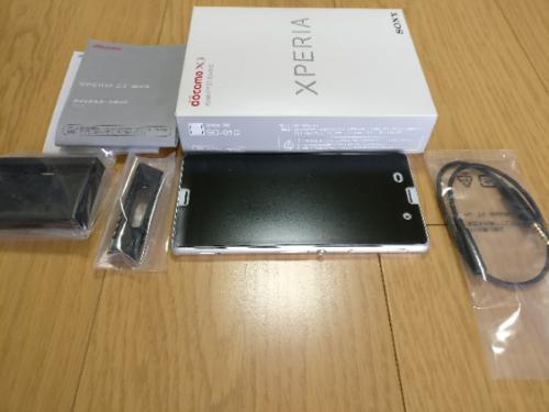 ドコモ SO-01G Xperia Z3 エクスペリア 白