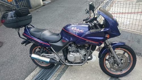ホンダ ゼルビス 大容量リアボックス付き