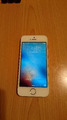 iPhone5s 16GB ゴールド au