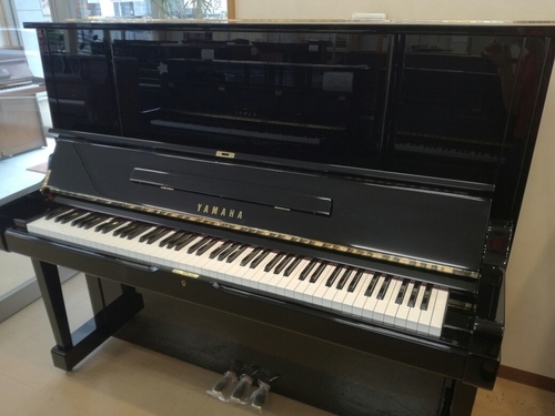 YAMAHA　リニューアルピアノ　YUX