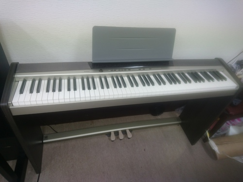カシオ　電子ピアノ　PX-120　入荷しました