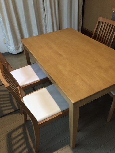 (^-^)木製テーブル 7月1日 値下げしました(^-^)