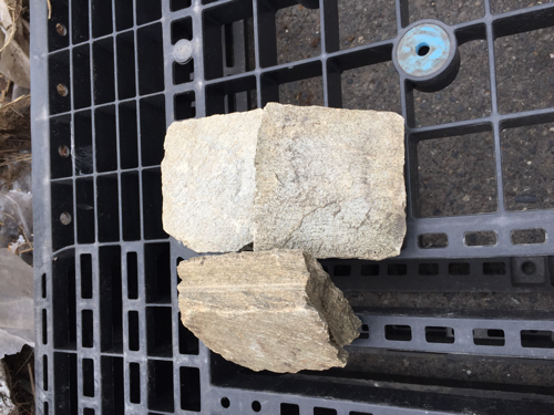 Diy敷石貼石9cm 9cm 1枚 鹿児島園材 鹿児島の寝具 その他 の中古あげます 譲ります ジモティーで不用品の処分 Diy敷石貼石9cm 9cm 1枚 鹿児島園材 鹿児島の寝具 その他 の中古あげます 譲ります ジモティーで不用品の処分