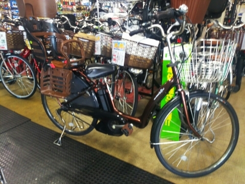 待望の中古電動アシスト自転車が出ました！！　　ヤマハ　ラフィーニ　　新品バッテリー6Ah　　後ろシート付き（中古）