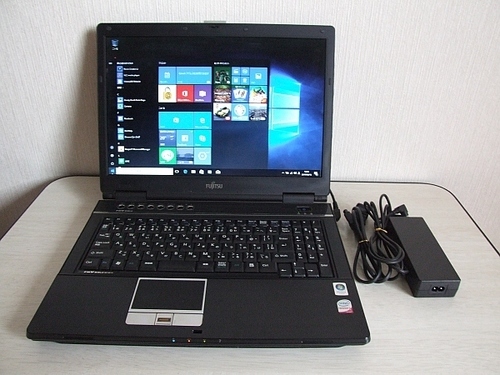 Fujitsu FMV-BIBLO NF/B70　高速SSD　ノートパソコン