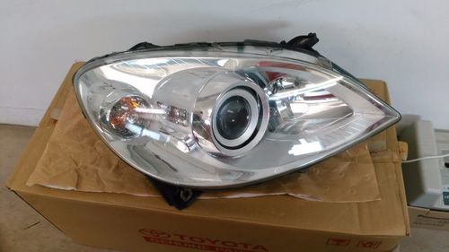 ベンツBクラスCBA-245233右ヘッドライトキセノンアッセンブリ - 外装  