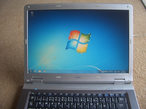 ノートパソコン　NEC  VY20A/E5