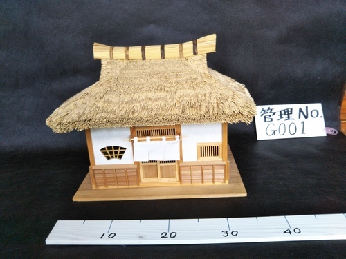 茅葺き屋根　小店　20分の1スケール　【ミニチュア・ハンドメイド・木工細工・古民家シリーズ】
