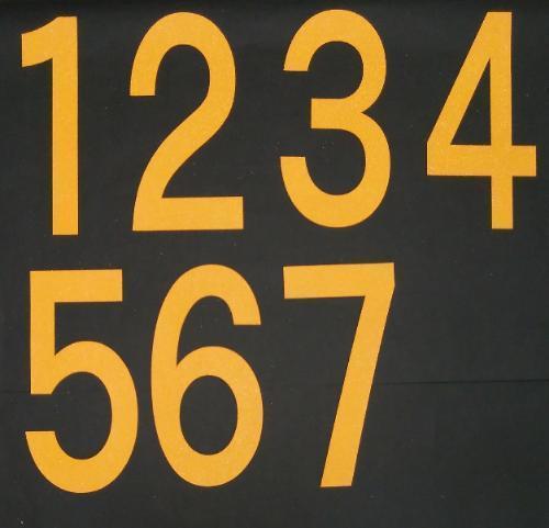 駐車場番号1~7(加熱溶融式　H＝300)黄