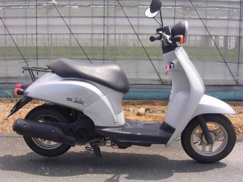 AF61　ホンダ　HONDA　 トゥデイ today 　シルバー 2005年 走行距離５６００キロ　 引取　自賠責なし 直接受取OK　ヤマハ　ＹＡＭＡＨＡ　ＳＵＺＵＫＩ　スズキ　ＤＩＯ　ディオ　ジョグ　ＪＯＧ