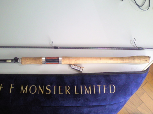 交渉中　ＳＨＩＭＡＮＯ　ＣＡＲＤＩＦＦ　ＭＯＮＳＴＥＲ　ＬＩＭＩＴＥＤ　93Ｈ（ロッド修理途中のもの）