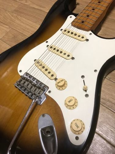 【譲り先が決まりました】フェンダージャパン ストラトキャスター Made in Japan