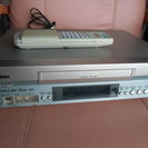 ビクター　S-VHSビデオデッキ　HR-V500　ジャンク扱い