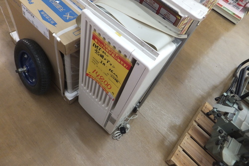 【引取限定 戸畑本店】 ハイアール　窓用エアコン　JA-16M