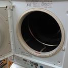 日立　5.5キロ衣類乾燥機　DE－N55FX　台付き