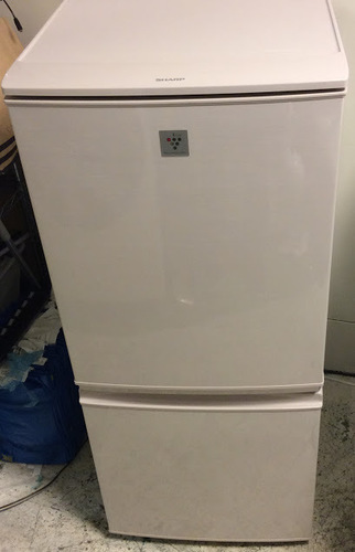 【全国送料無料・半年保証】冷蔵庫 2015年製 SHARP SJ-PD14A-C 中古